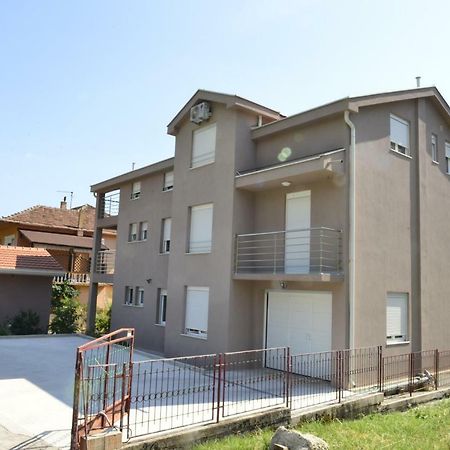 Apartmani Stefanija Tivat Exterior foto