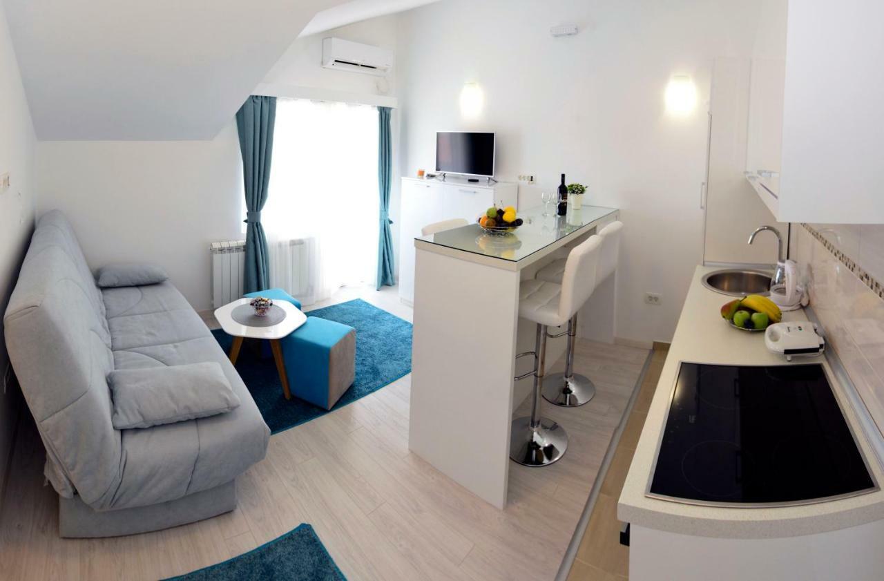 Apartmani Stefanija Tivat Exterior foto
