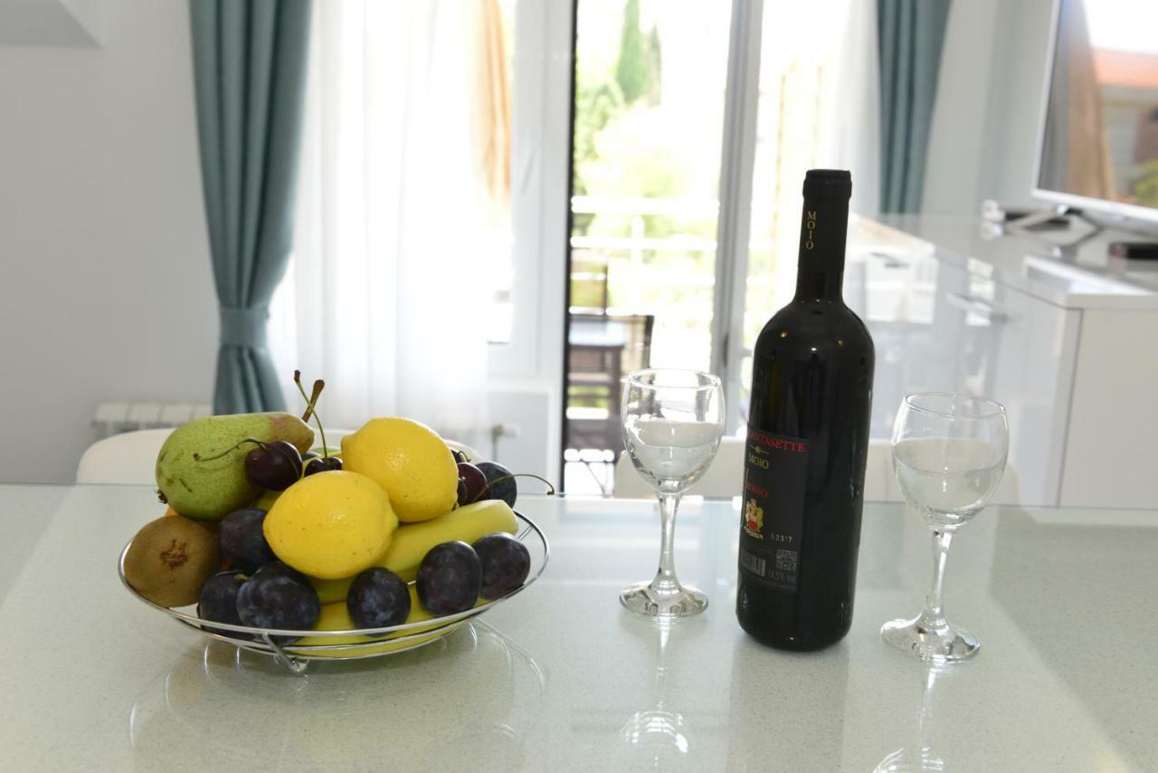 Apartmani Stefanija Tivat Exterior foto