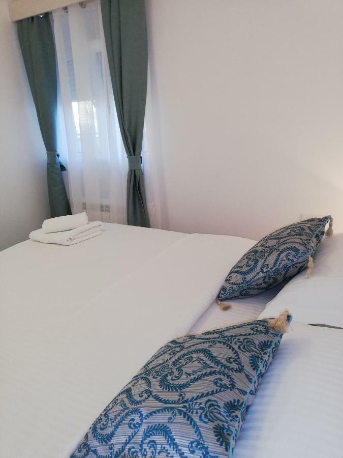 Apartmani Stefanija Tivat Exterior foto