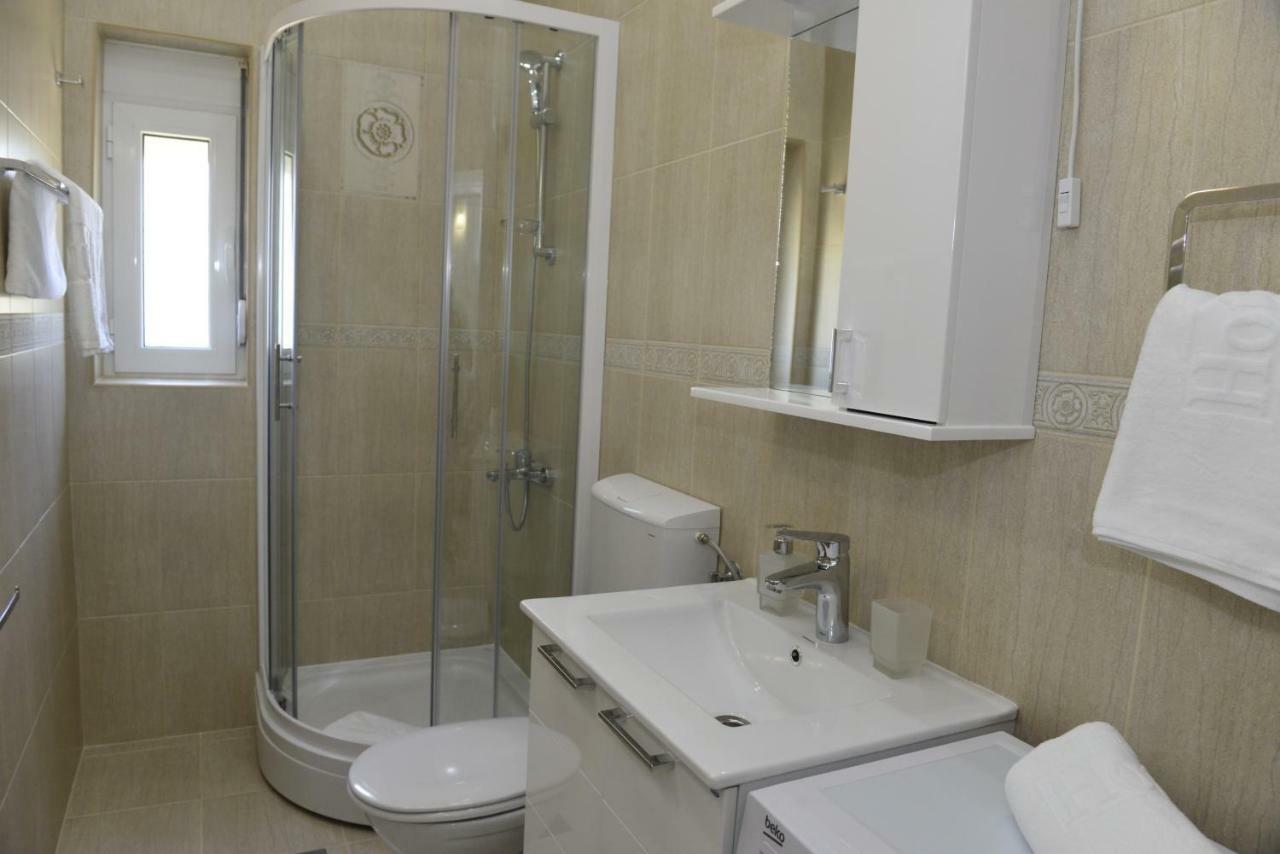 Apartmani Stefanija Tivat Exterior foto